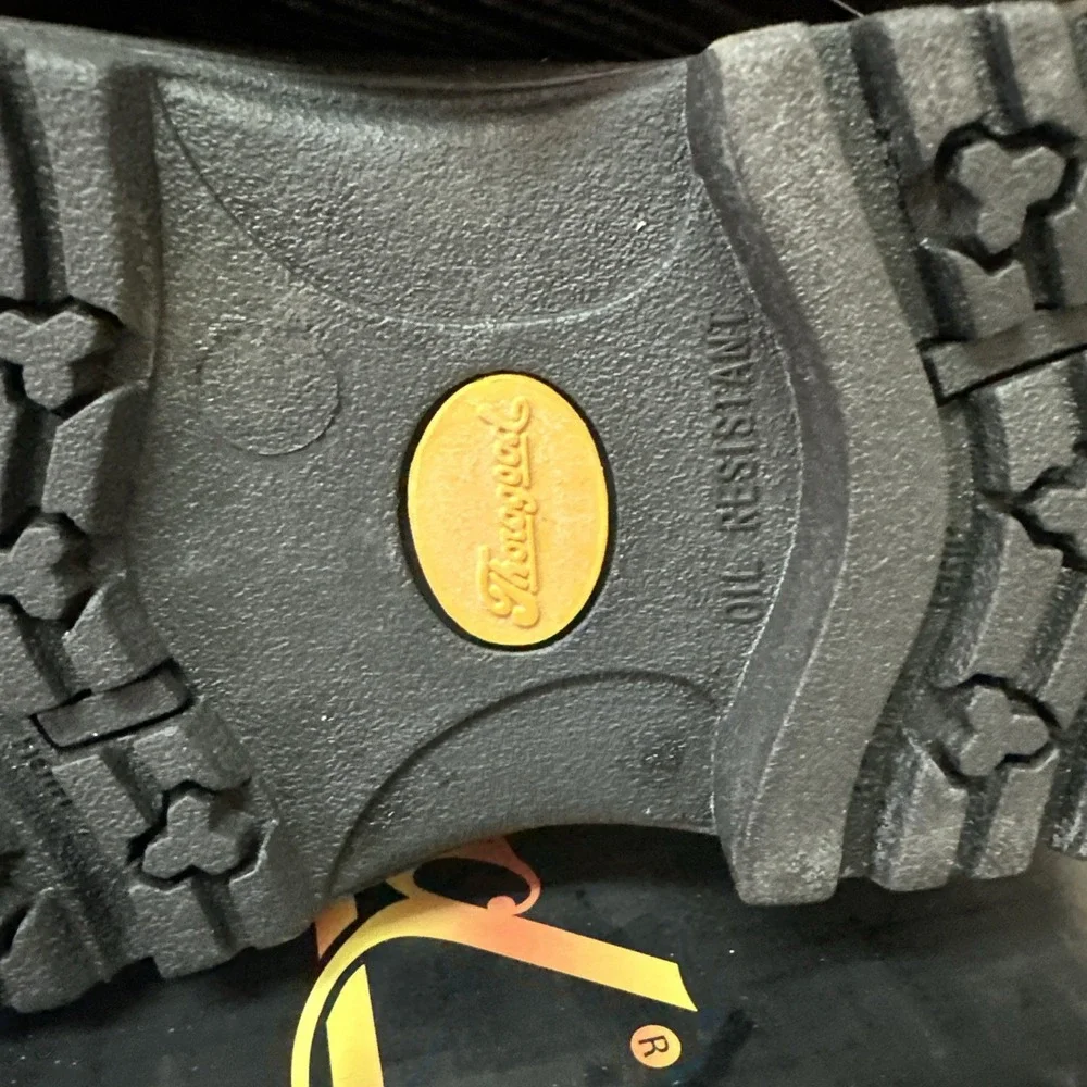 Thorogood Men's Size 7.5 W 6